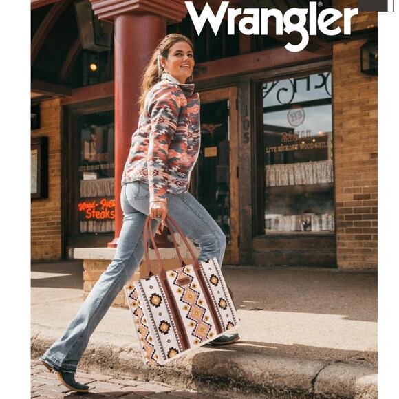 NWT! Wrangler Southwestern Pattern Dual Sided Print Canvas Wide Tote - Picture 9 of 9